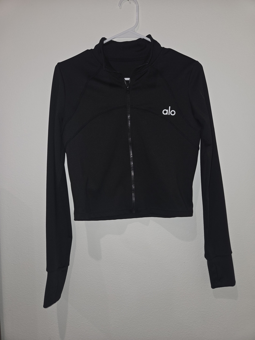 Alo Women's Black Zip-Front Crop Jacket
